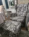 Fotel uszak Ikea z podnóżkiem w pokrowcach