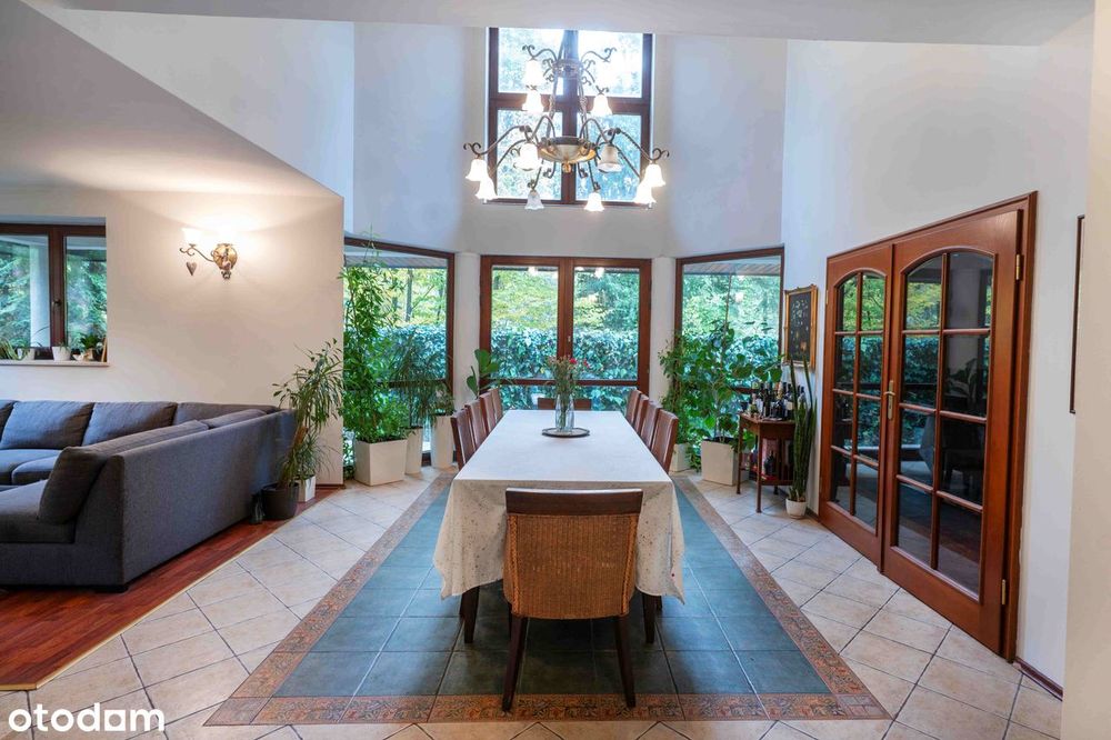 Dom przy wejściu do Lasu Kabackiego