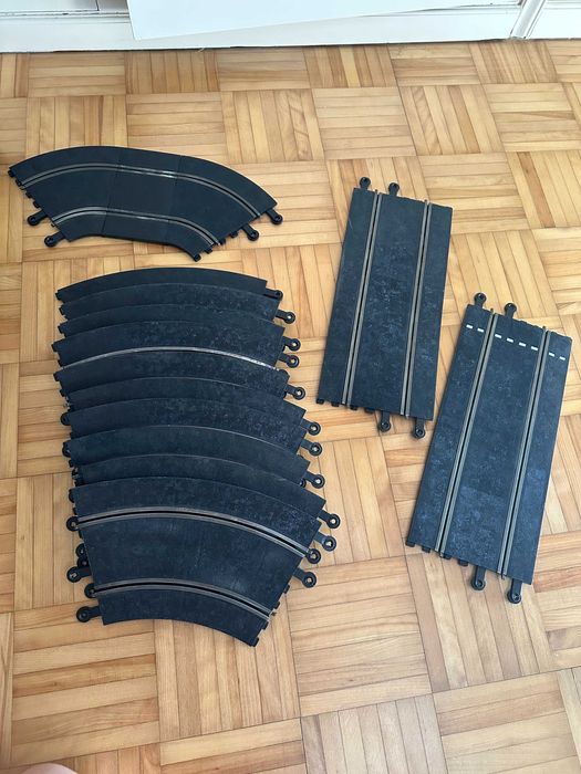 Scalextric GP22 1968 pista completa com dois Ferrari C-39 originais