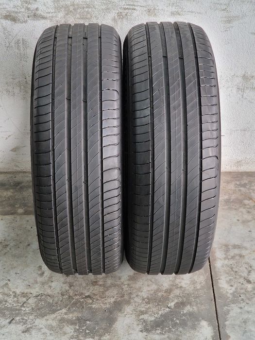 2 Pneus MICHELIN Semi Novos 215/60R17