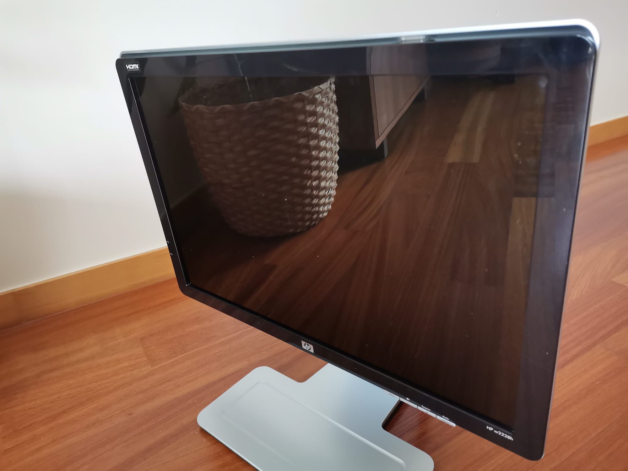 Monitor HP w2228h