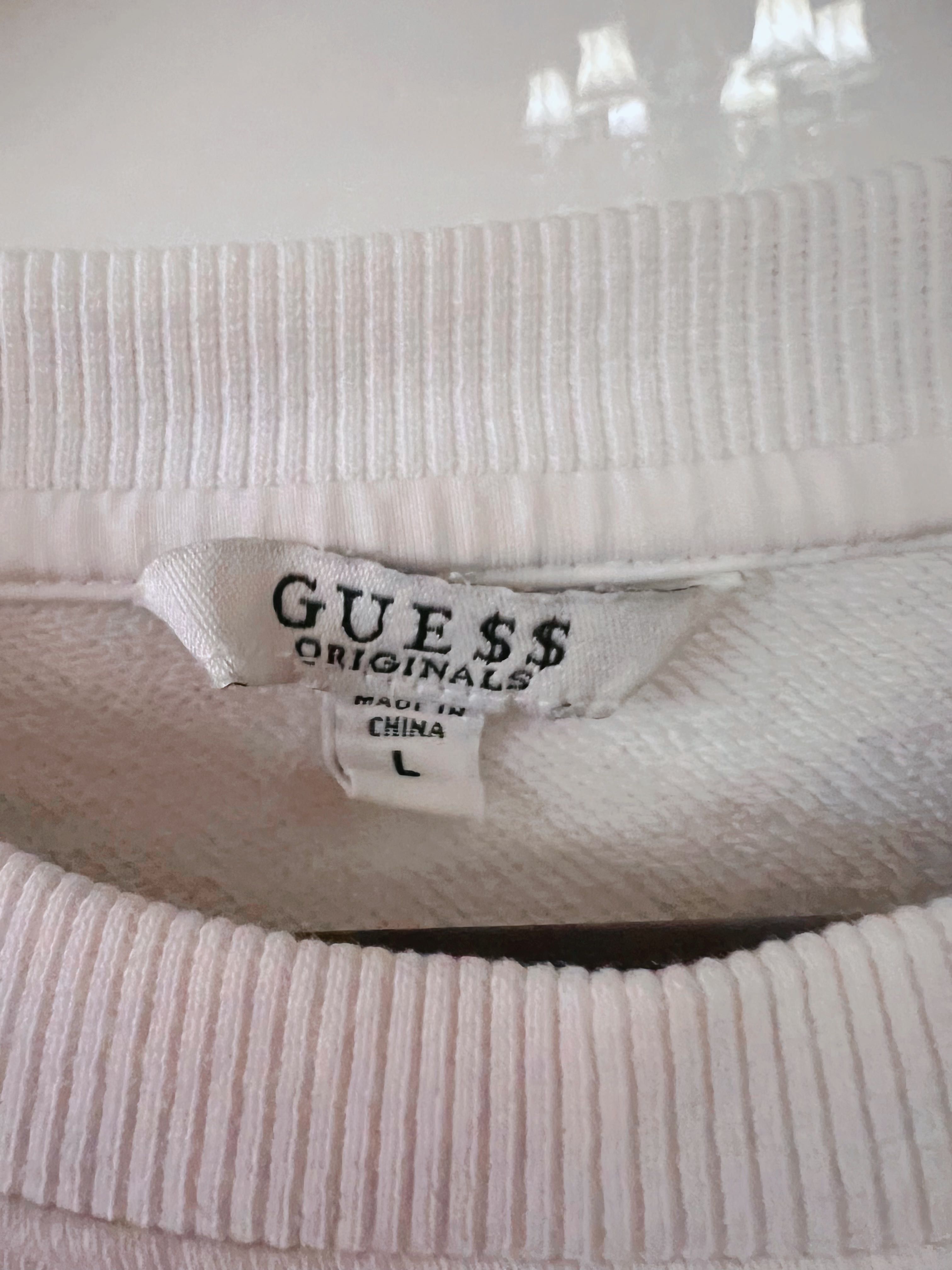 Biały sweter Guess Guess
