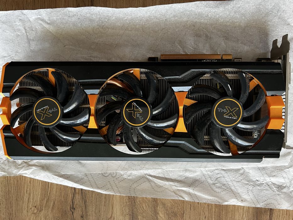 Radeon r9 290 TRI-X 4GB