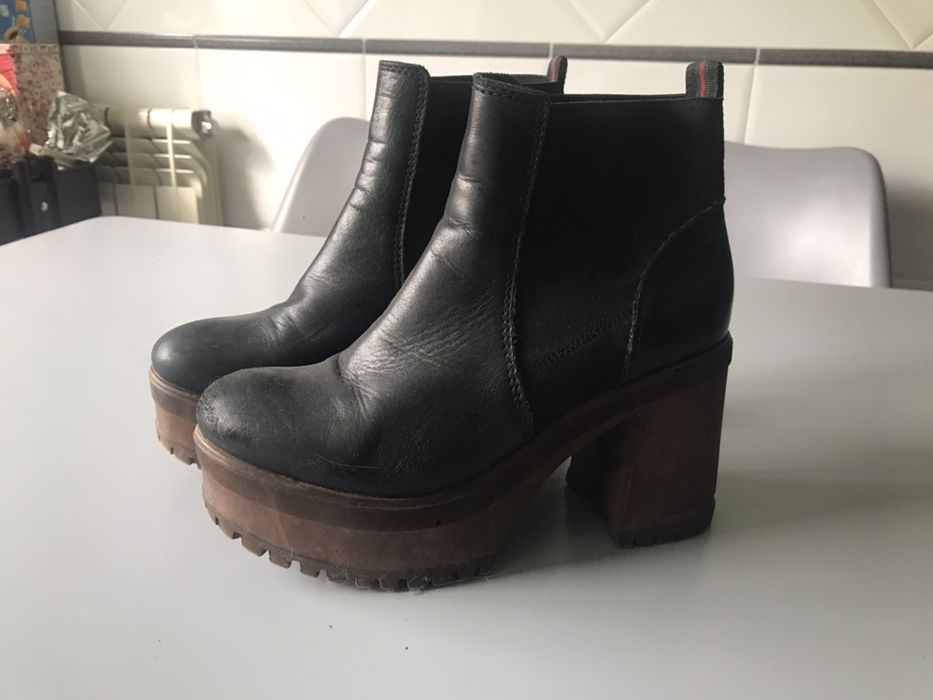 Botins pretas senhora 37