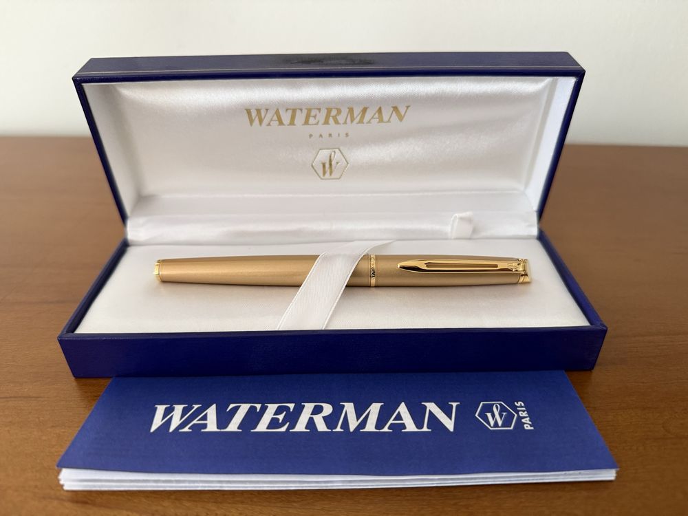 Caneta Waterman em Dourado e Roller Ball Dourada Mate