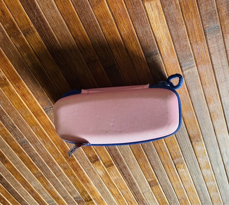 Caixa de óculos da marca CHICCO ( como nova)