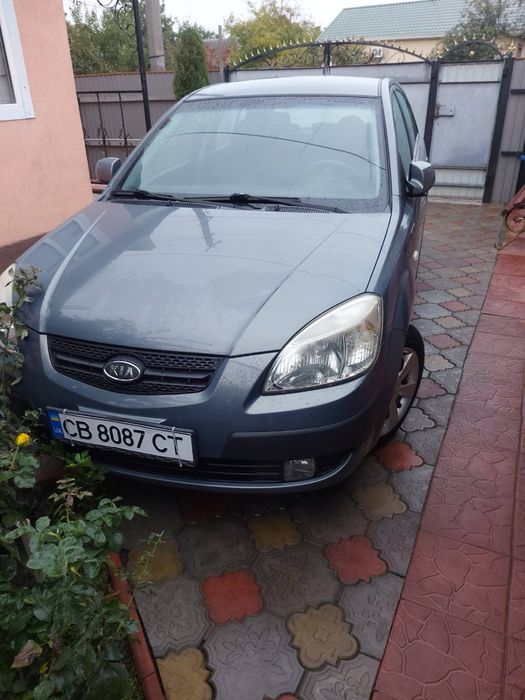 Продам автомобіль Kia Rio