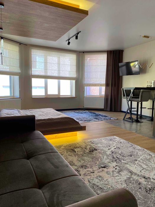 Подобова оренда на Озерній Леся курбаса 19/4