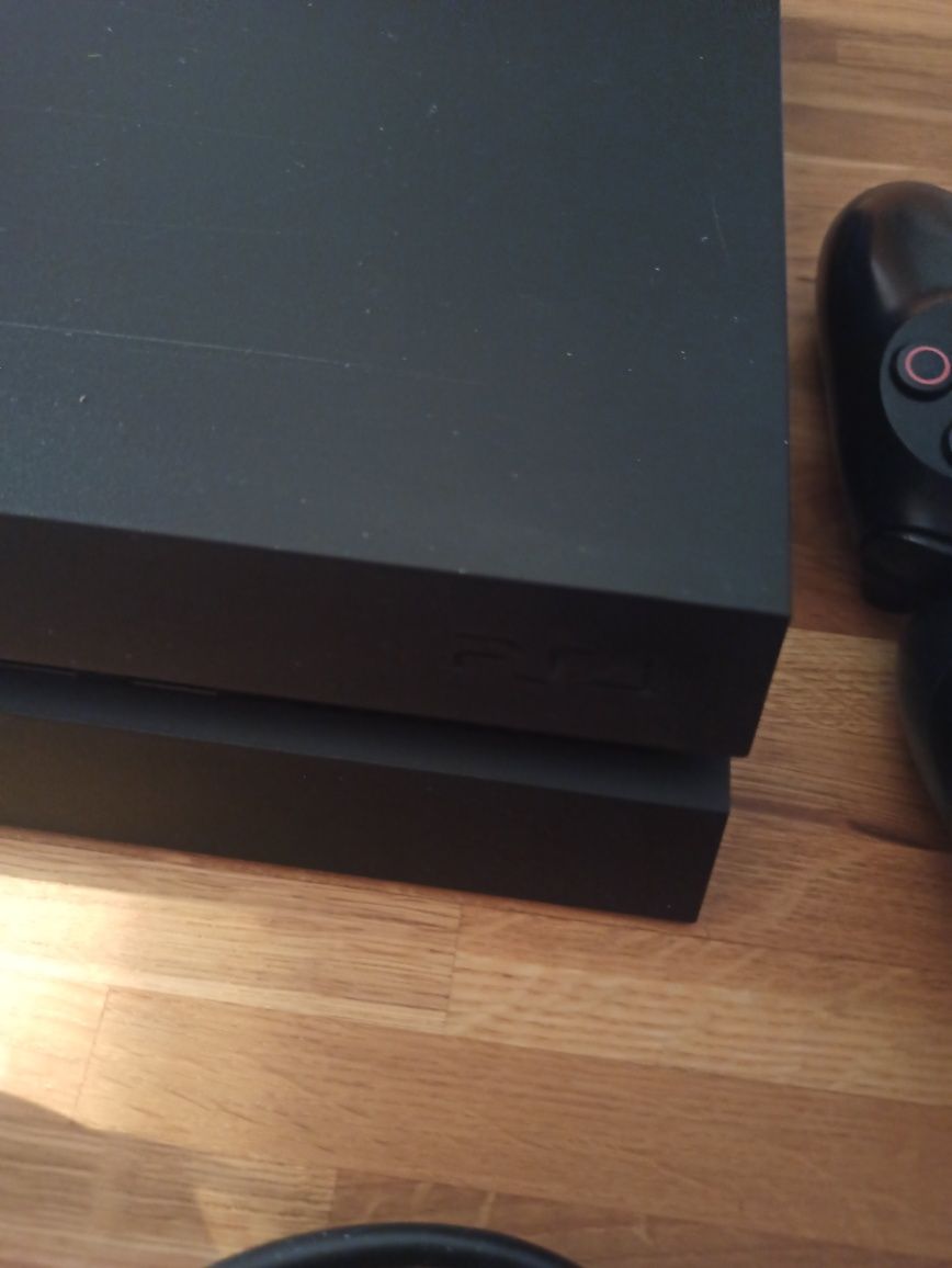 Konsola PlayStation 4 ps 4 + 2 pady