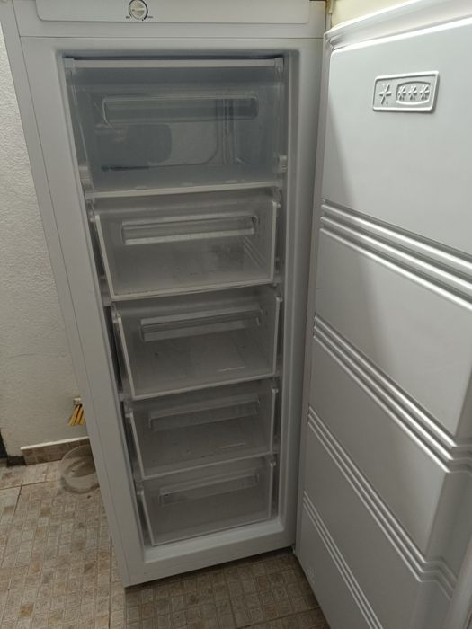 Arca congeladora vertical