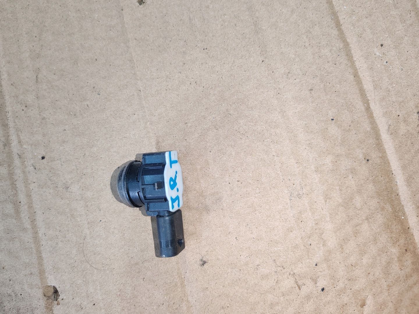 Czujnik parkowania tył tylny 0263033852 Jeep Renegade 14-