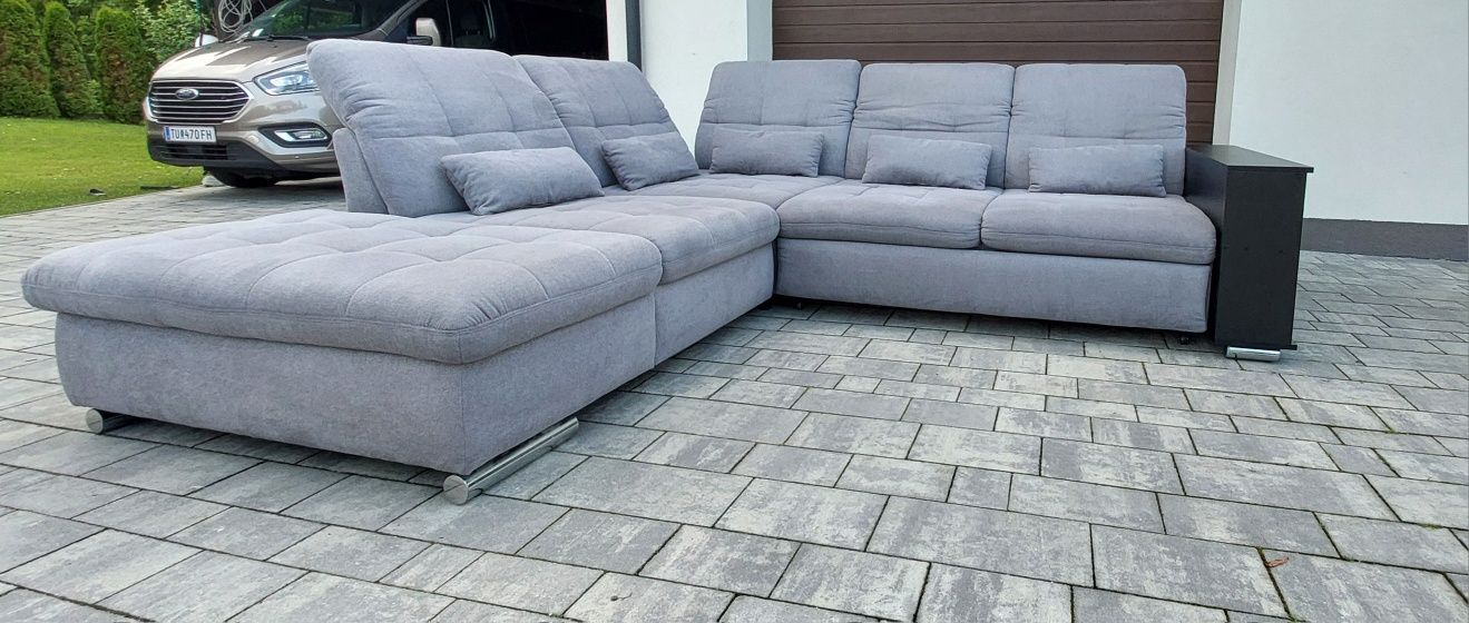 Duża sofa z funkcją spania
