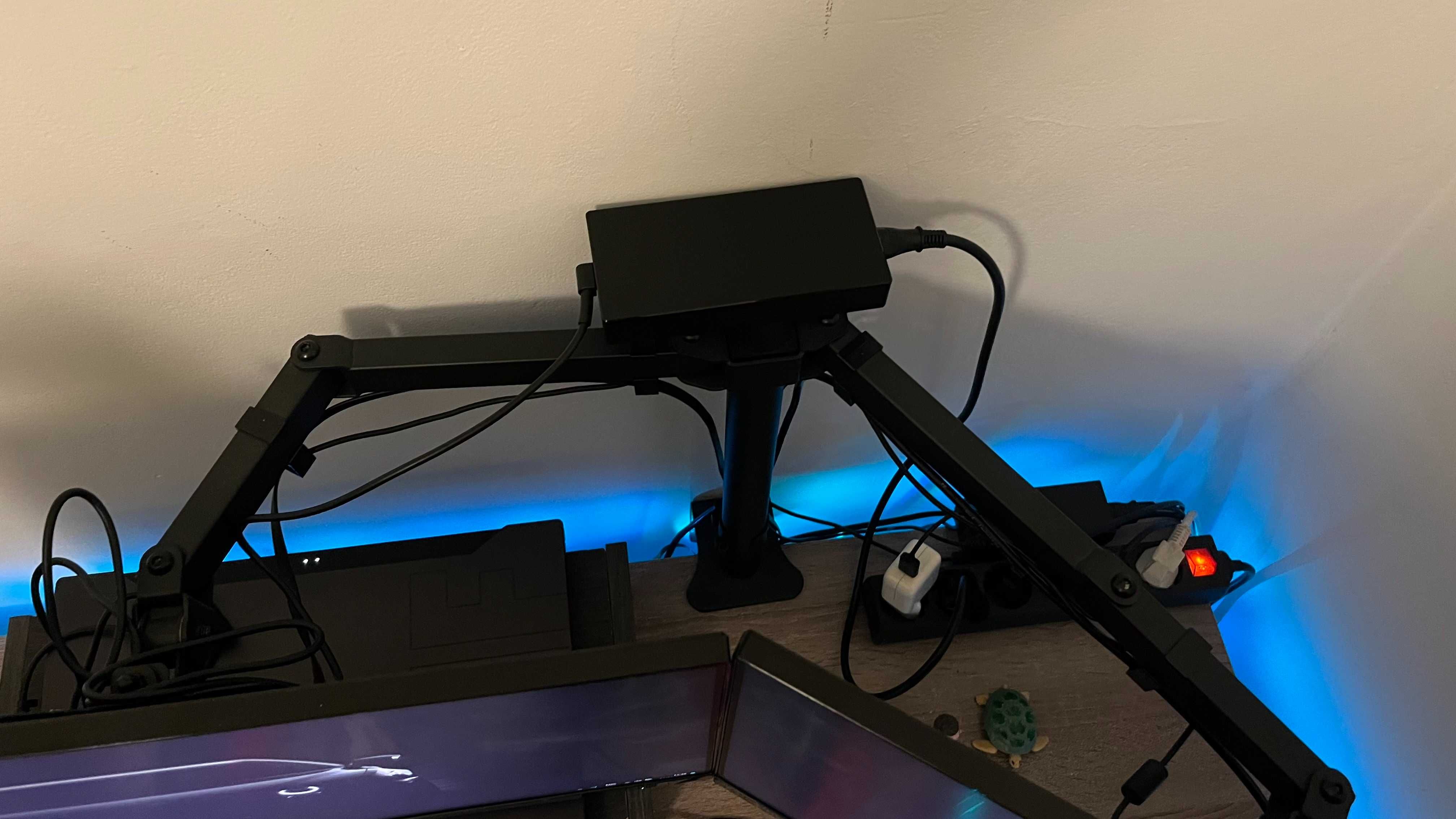 2 monitores + suporte braço duplo