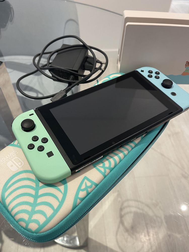 Vendo Nintendo Switch V2 Animal Crossing Edition