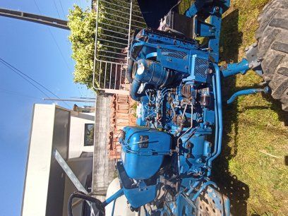 TRATOR FORD 1900, 30CV, 4X4