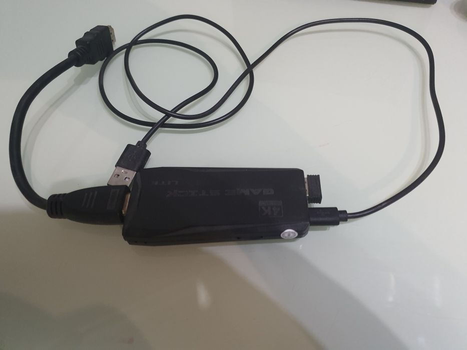 Vendo game stick 4k usado poucas vezes