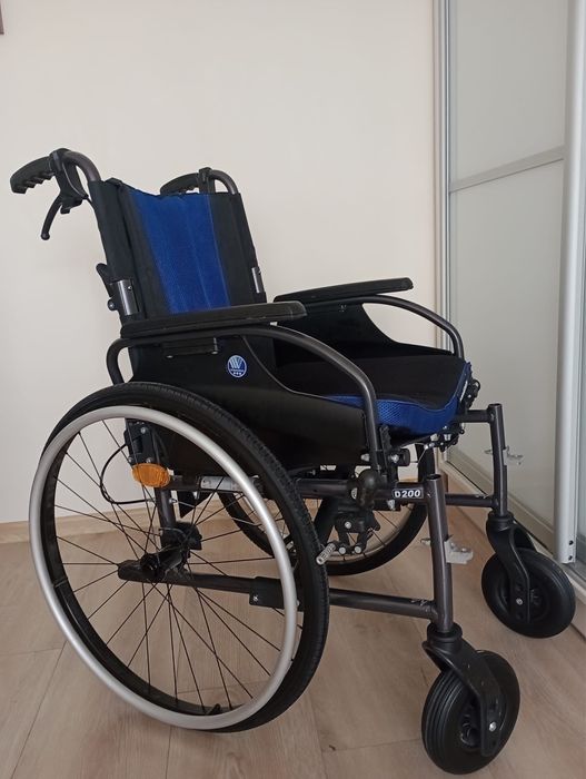 Wózek inwalidzki D200 30° praktycznie nowy