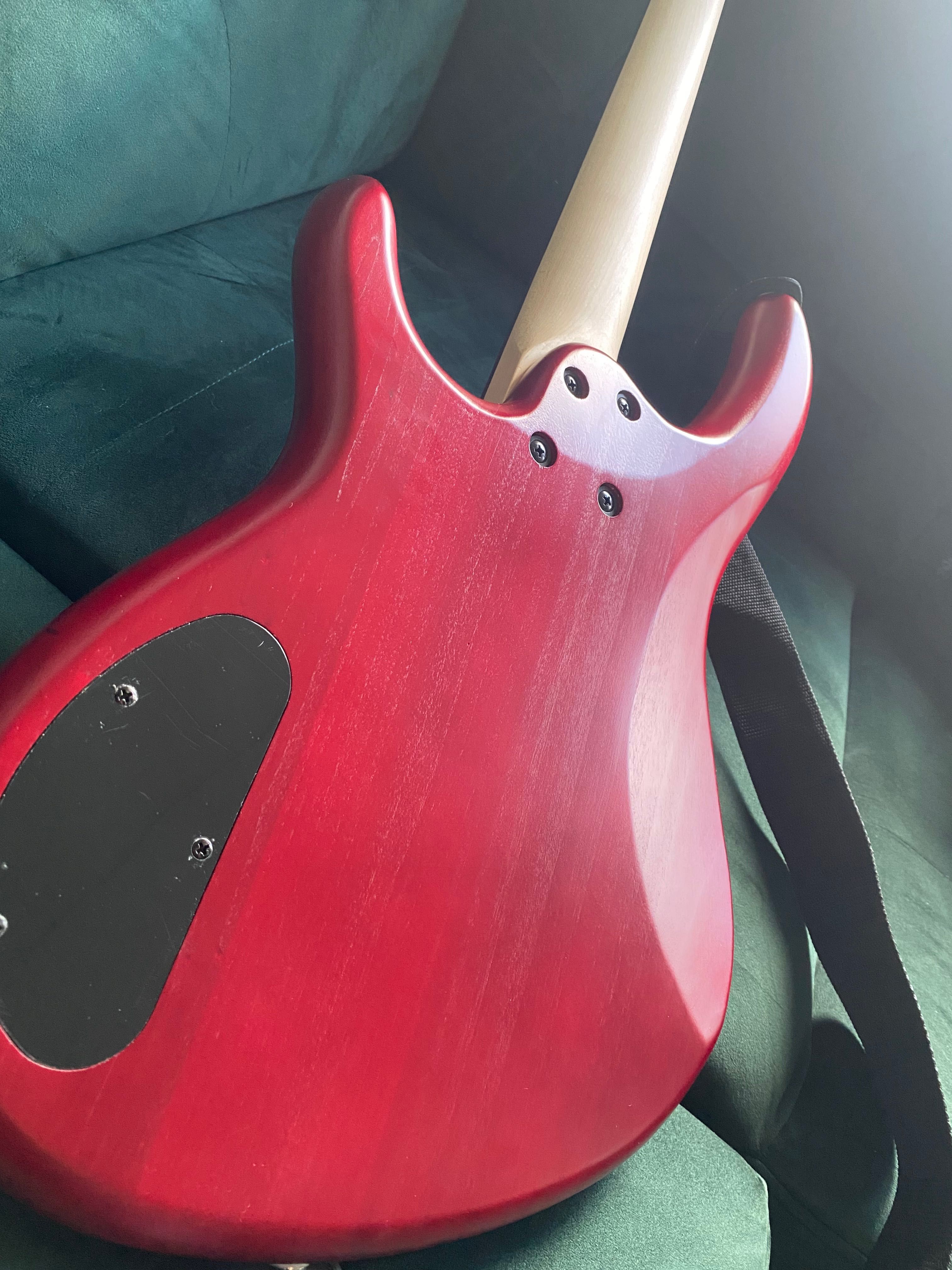 Gitara basowa Cort Action Bass PJ+wzmacniacz Warwick BC10+akcesoria