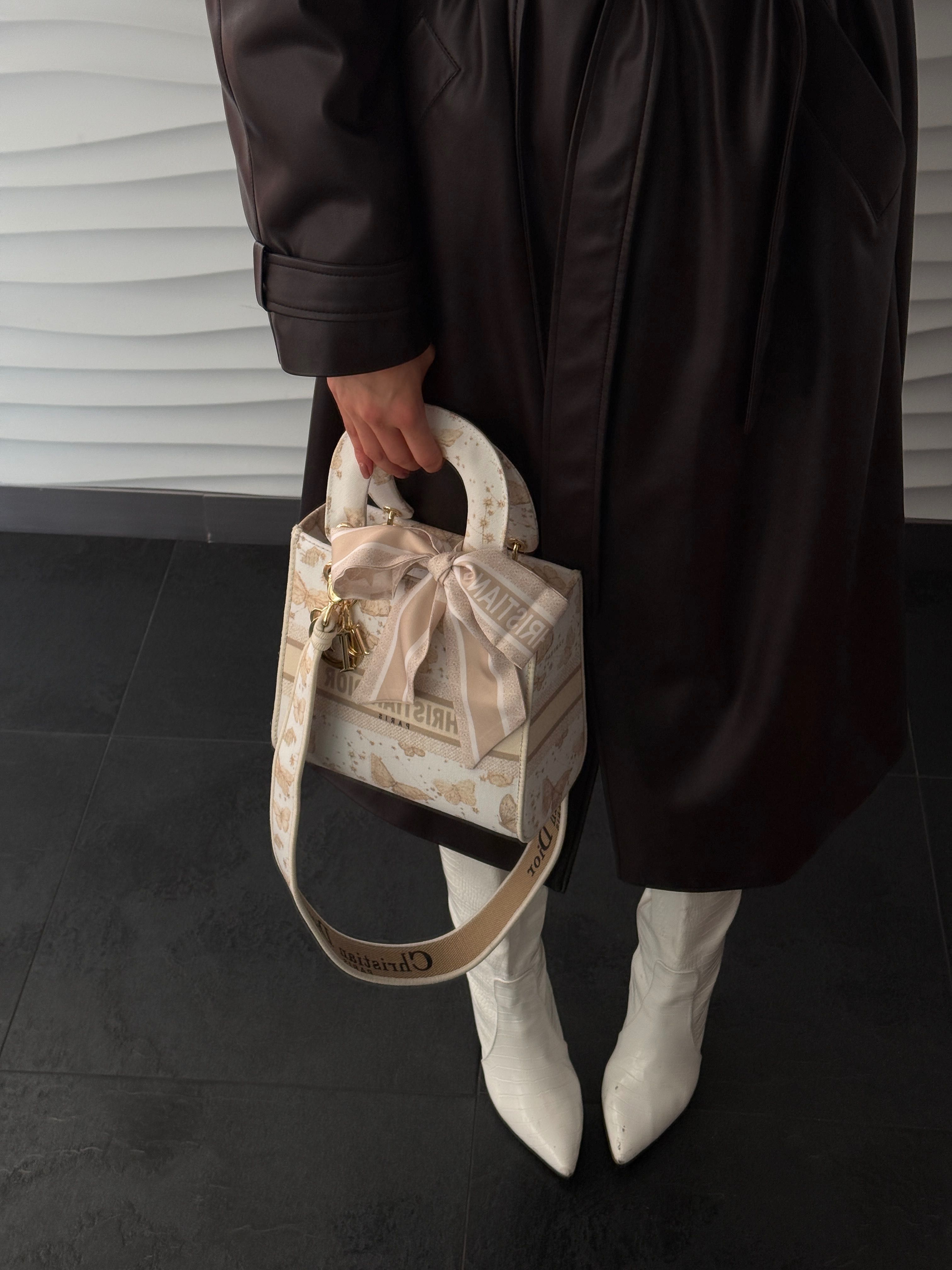 Сумка Dior Lady з метеликами