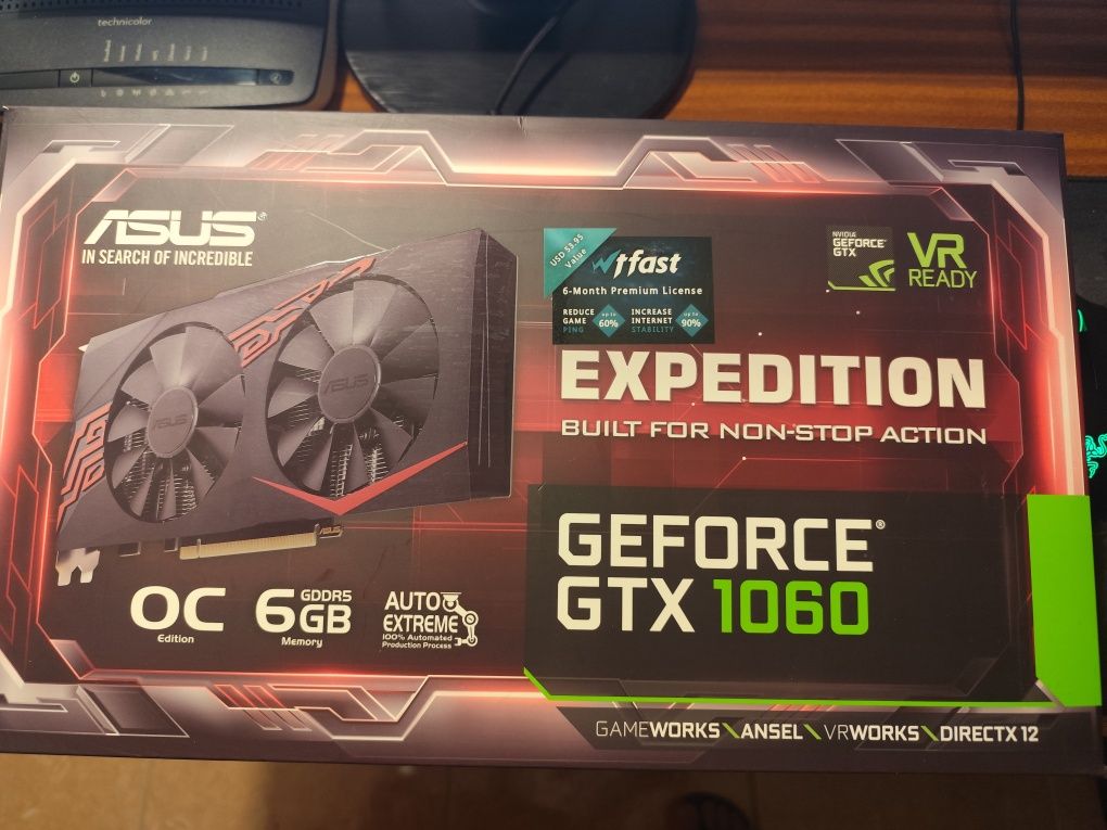 Placa gráfica ASUS GTX 1060 6gb oc