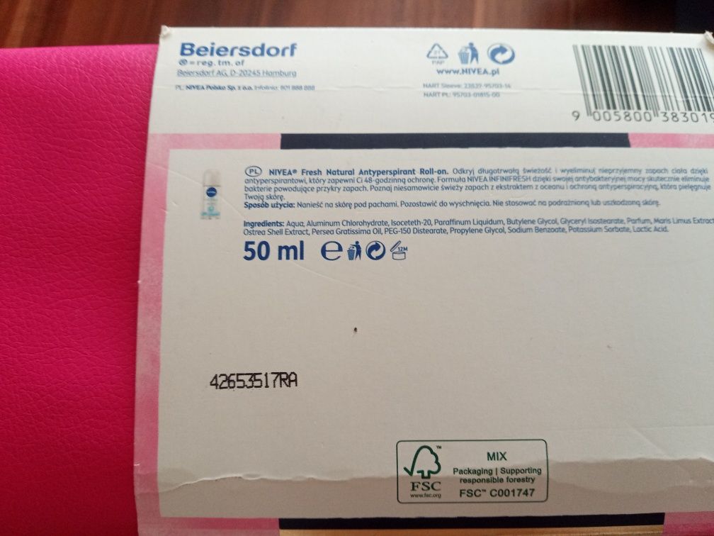 Zestaw kosmetyków Nivea z kosmetyczką