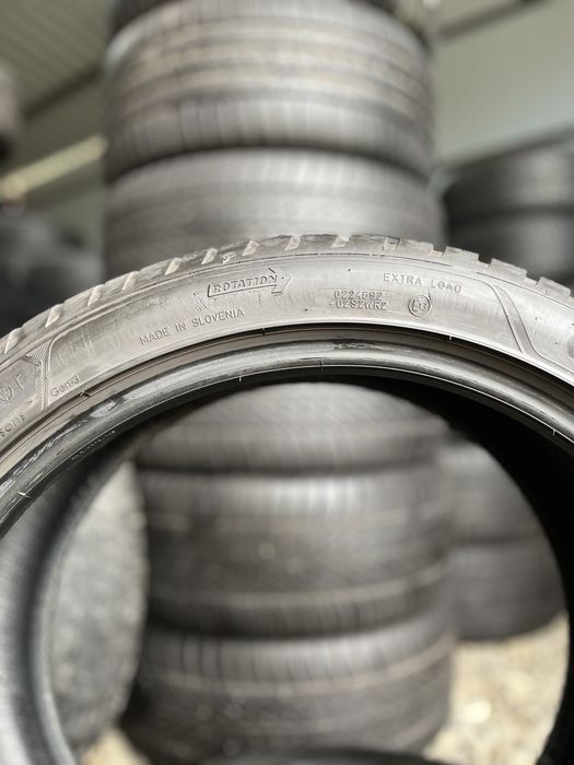 245/40 R19 2 шт. Goodyear Vector 4Seasons
