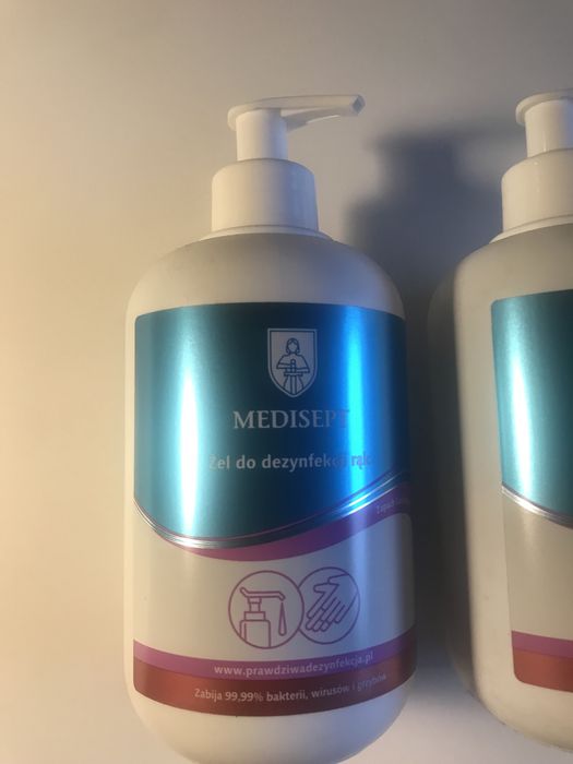 Dwa żele do dezynfekcji rak