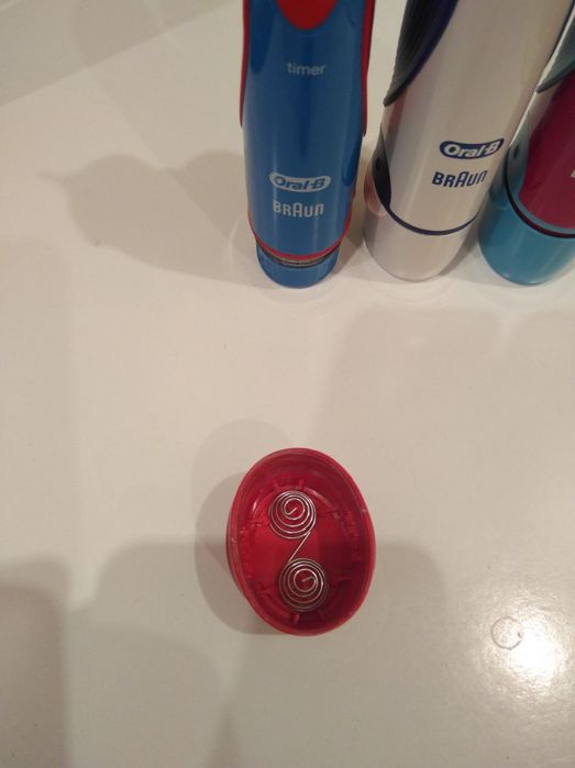 Щетка электрическая Oral - В с таймером.