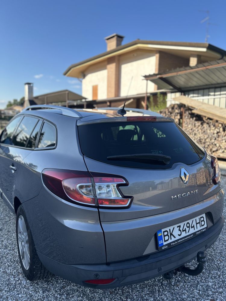 Продам власне авто Renault megane 2013р автомат