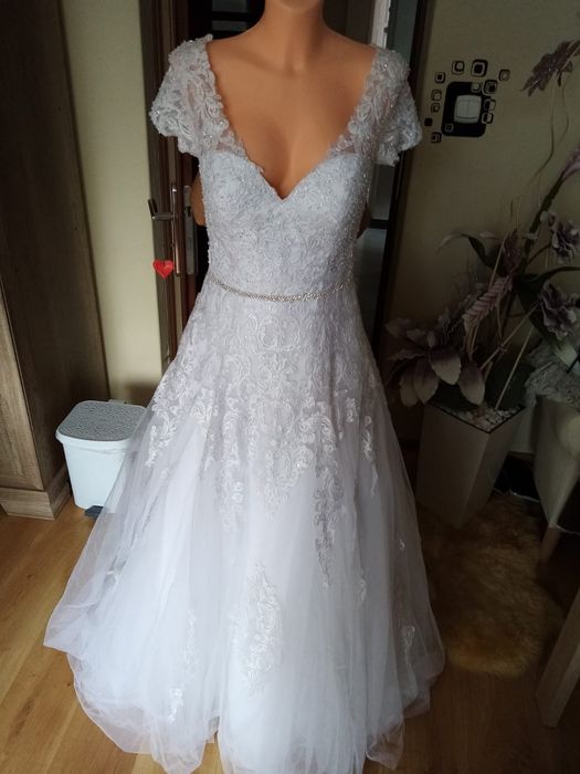 Suknia ślubna biała