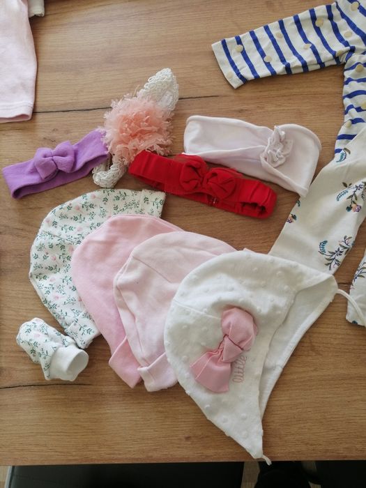 Ubranka dla dziewczynki 68 rozm. 3-6 miesiecy