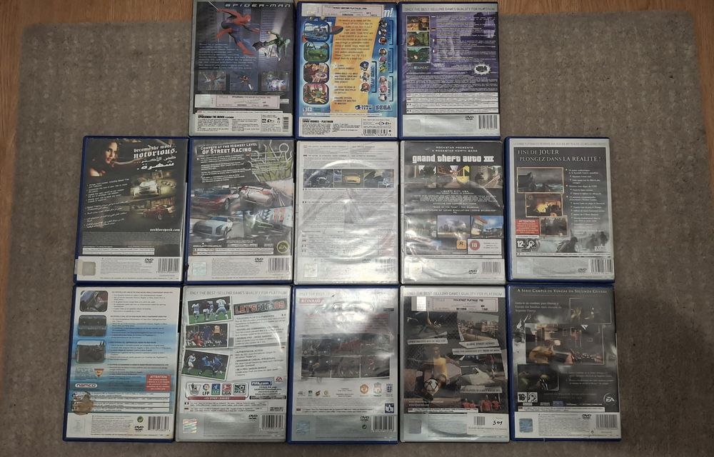 Vendo esta playstatoin 2 com a fita partida