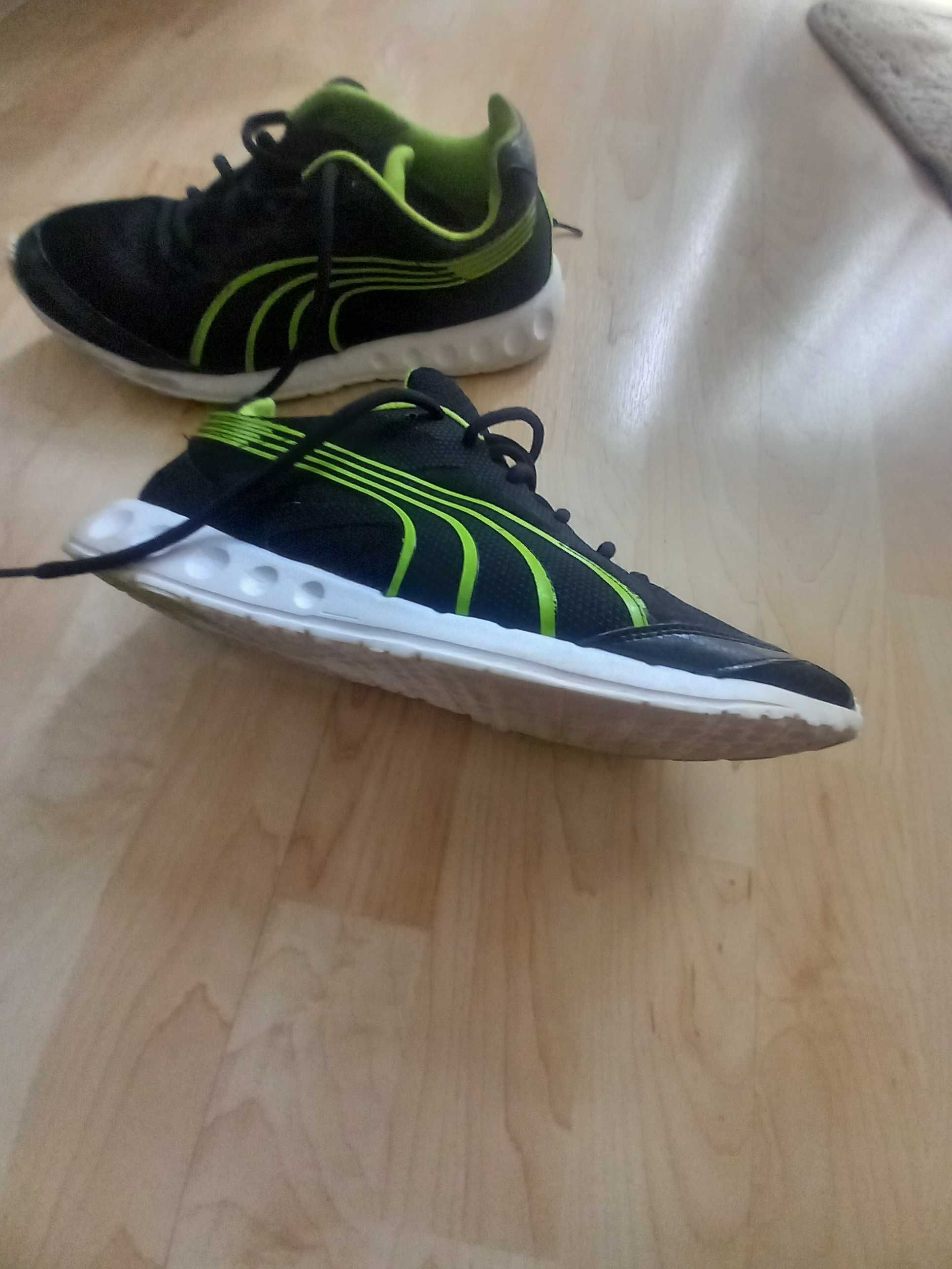 Adidasy PUMA nr 42