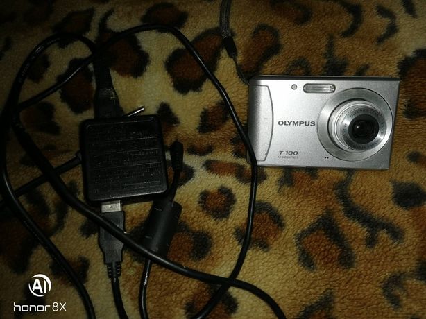 Цыфровой фотоаппарат Olympus T-100 12meg.