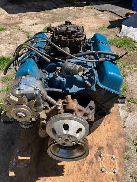 Silnik Chevy 305 V8