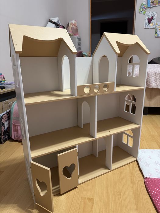 Будиночок для ляльок