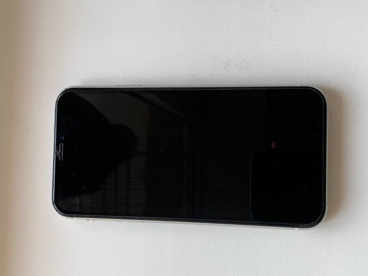 iPhone XR  на 128 Gb