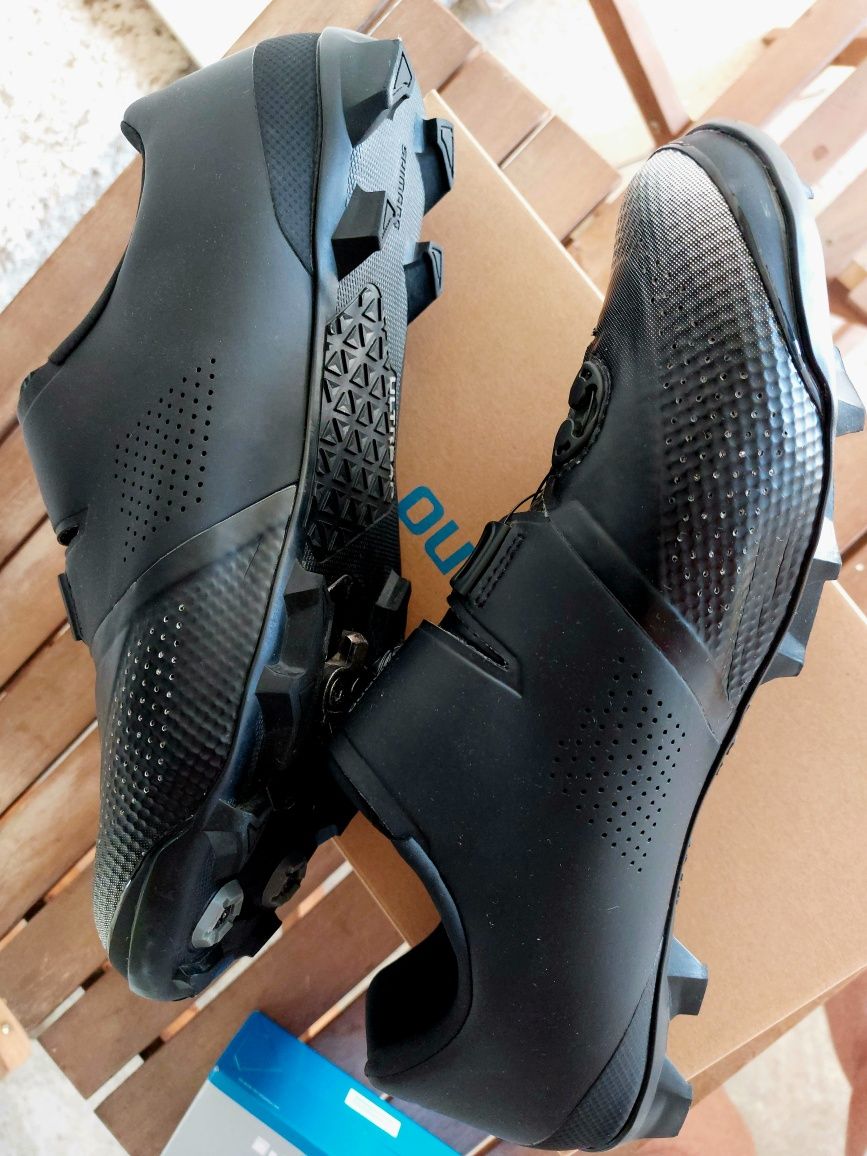 Sapatos de btt shimano XC7 e pedais shimano PD-M520