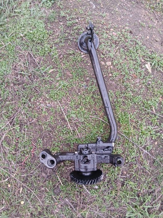 Масляний насос двигуна Д260.