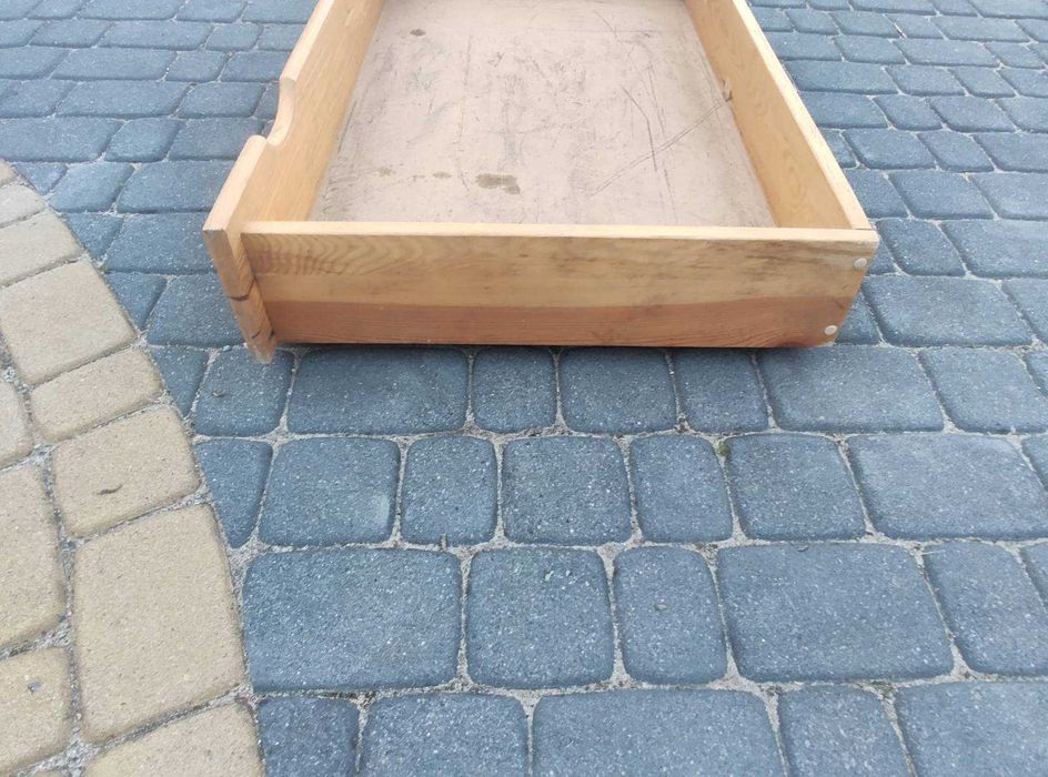 Szuflada/ pojemnik pod łóżko na pościel, drewniana, na kółkach,