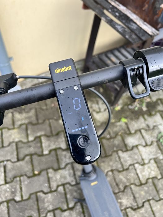 Sprzedam hulajnogę Segway Ninebot Max G2