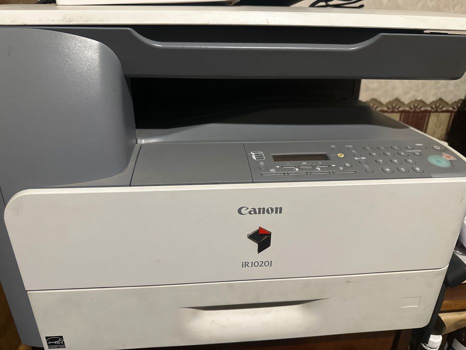 Продам мфу принтер копир лазерный ксерокс canon ir1020