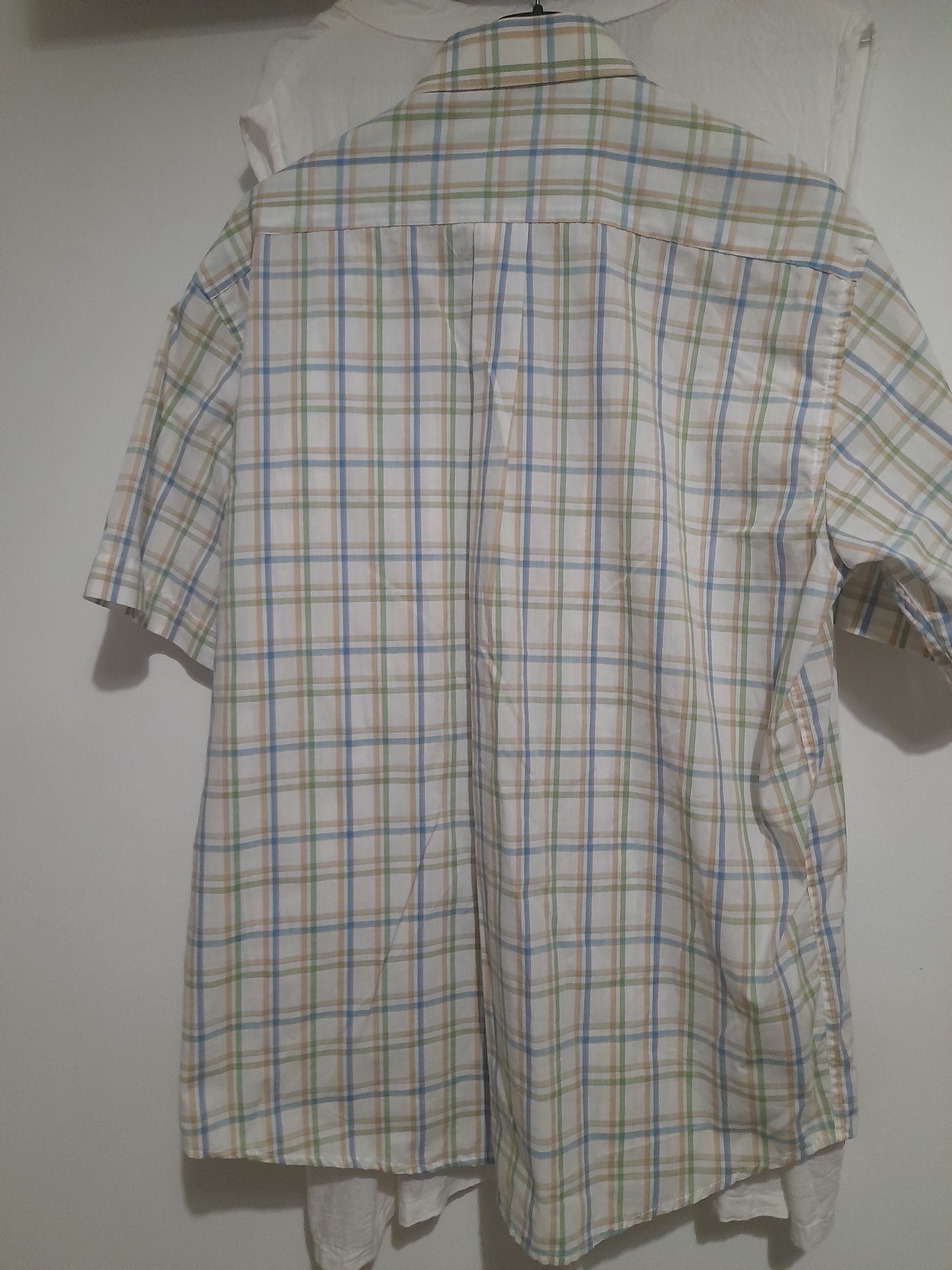 Camisa ao xadrez S usada mas com muito pouco uso.