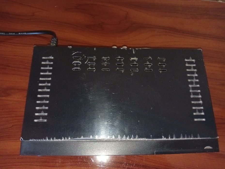 Супутниковий ресивер (тюнер)