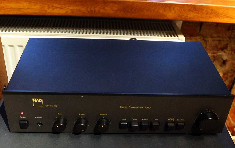 Preamp Przedwzmacniacz NAD 1020 przyjemny dźwiękowo