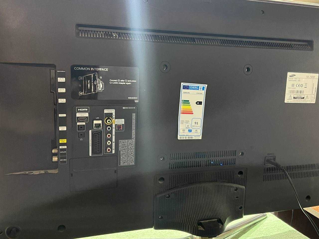 Телевізор SAMSUNG UE40F6340, товар для німецького ринку, перевірений