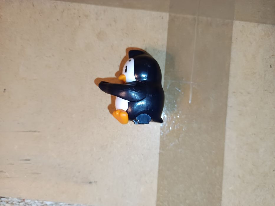 5 figurek pingwinów z bajki Madagaskar Pingwiny  z Madagaskaru