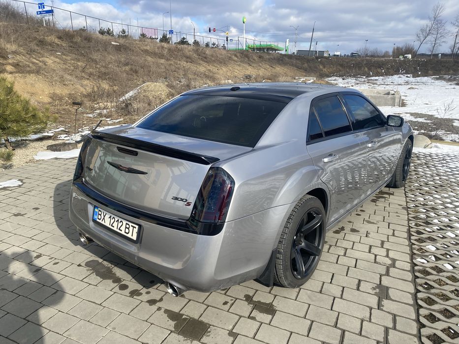 Крайслер 300 с 2012
