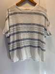 T-shirt Branca e Azul Bershka