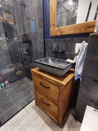 Designerska szafka łazienkowa pod umywalkę z litego drewna